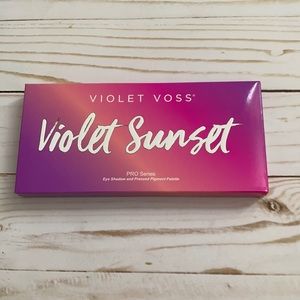 VIOLET VOSS EYESHADOW PALLETE